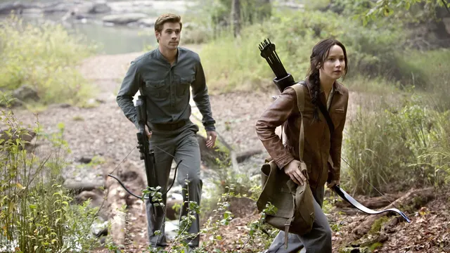 Official still 17 from The Hunger Games: Mockingjay – Part 1