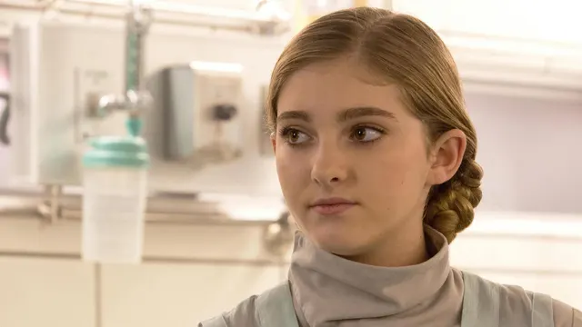 Official still 10 from The Hunger Games: Mockingjay – Part 1