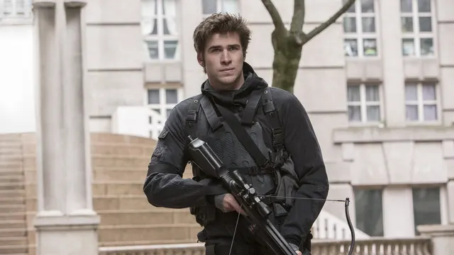 Official still 16 from The Hunger Games: Mockingjay – Part 2